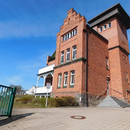 Seelotsenstation Mit Hafenblick By Unsere Urlaubszeit *